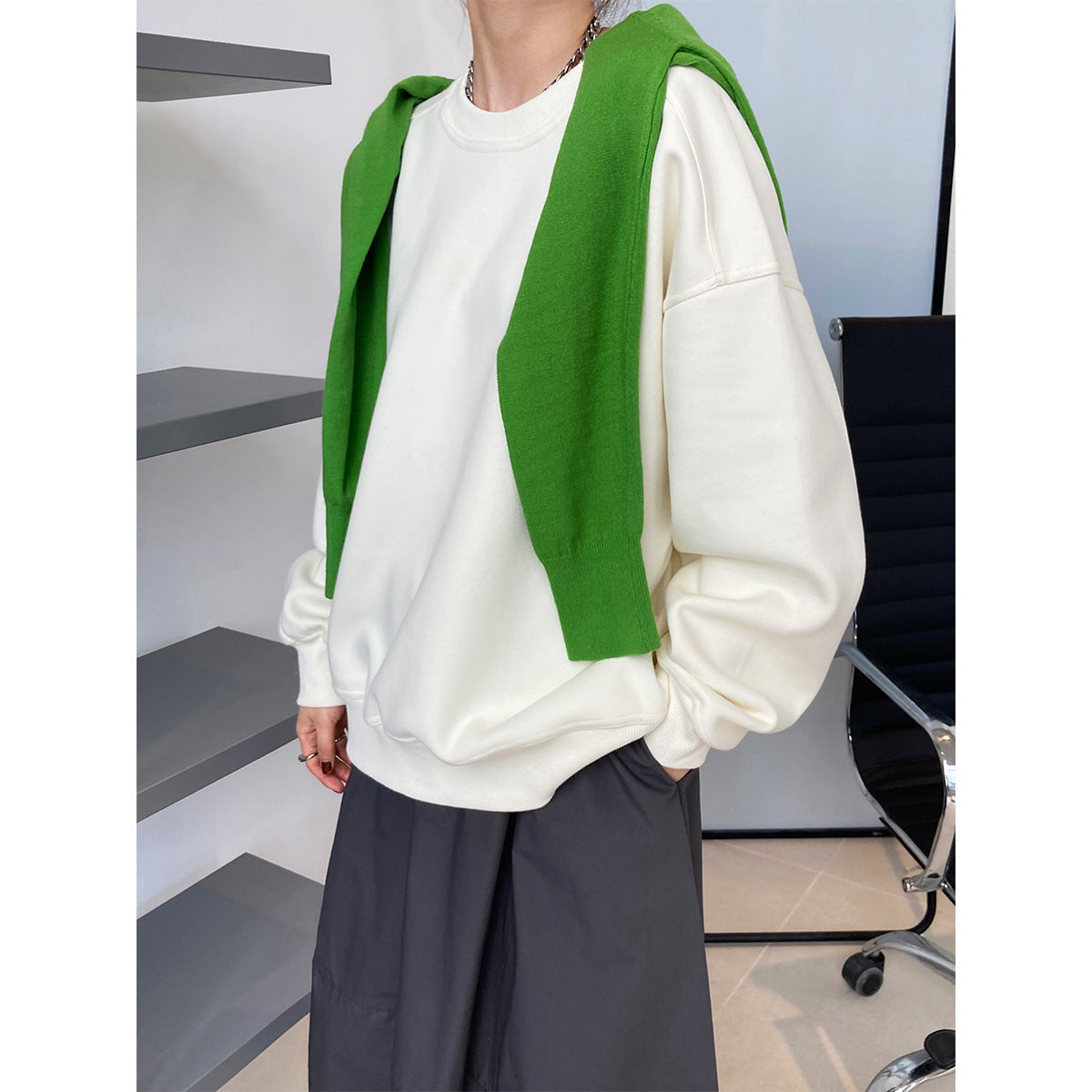 Long-Sleeved Pullover